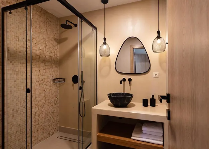 Isla Luxury - Private Pool - 100m From The