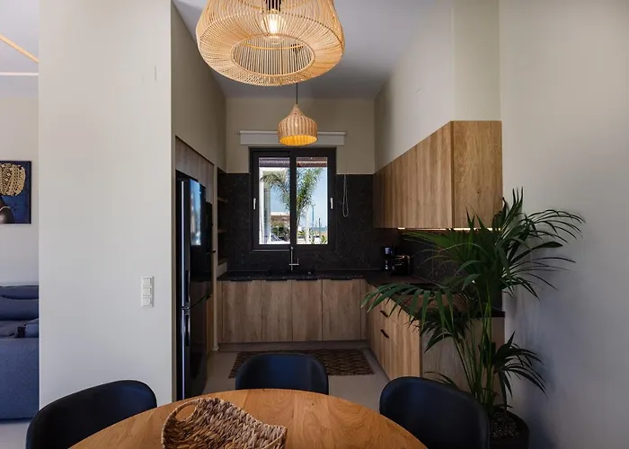 Isla Luxury - Private Pool - 100m From The Apartament